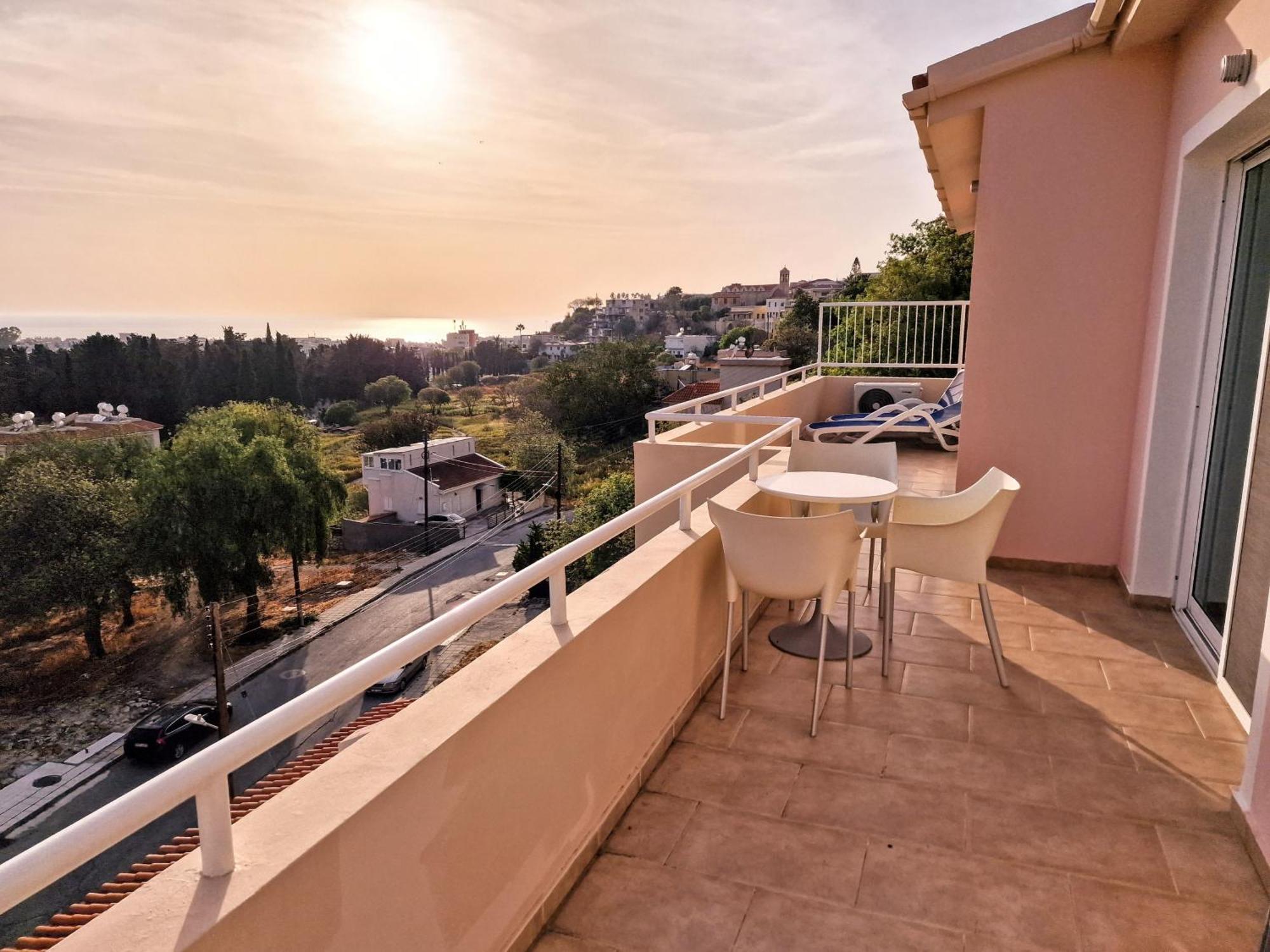 Paphos Central Penthouse Exterior foto